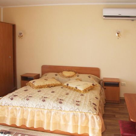 Admiral Hotel Skadovsʼk Extérieur photo