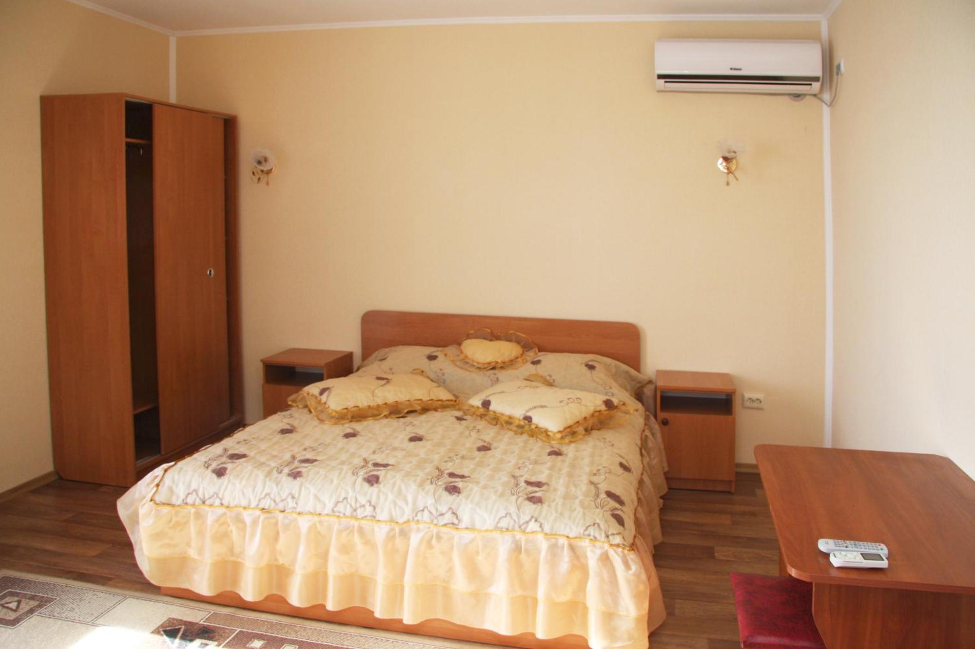 Admiral Hotel Skadovsʼk Extérieur photo