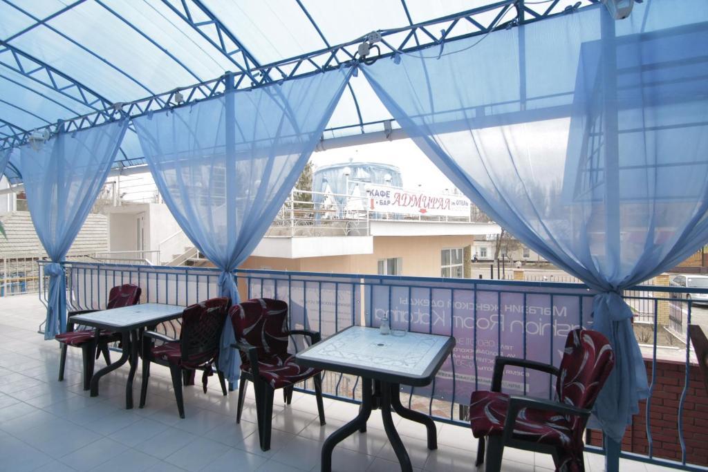 Admiral Hotel Skadovsʼk Extérieur photo